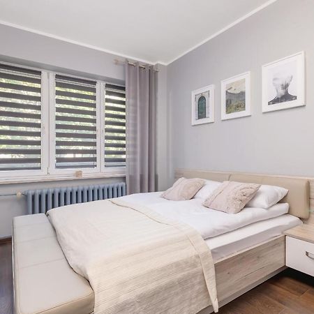 Stylish Korfantego Apartment Next To Spodek By Noclegi Renters Katowice Esterno foto