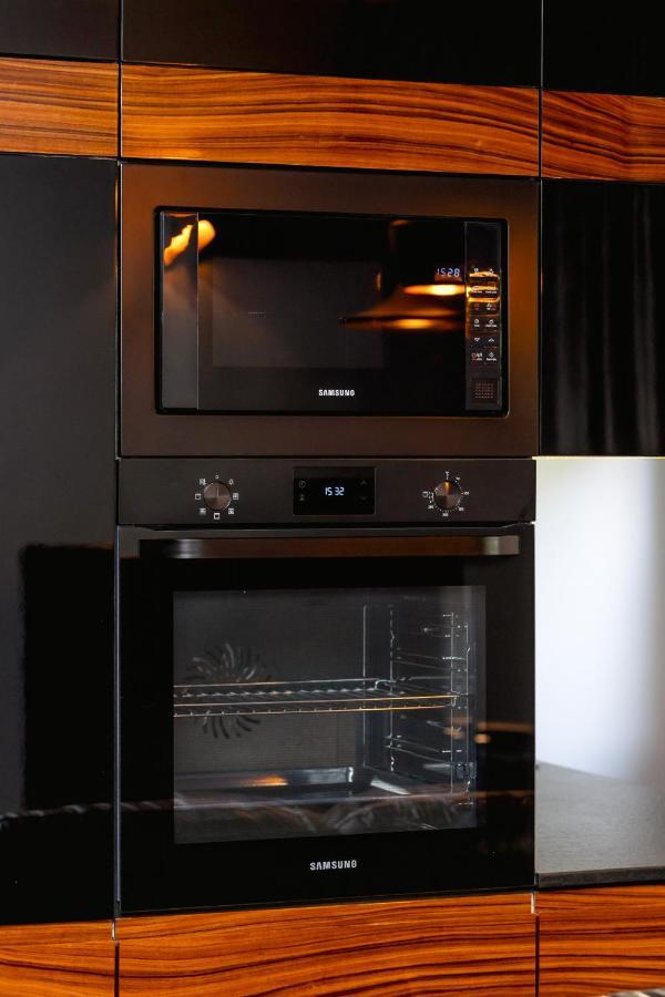 Stylish Korfantego Apartment Next To Spodek By Noclegi Renters Katowice Esterno foto
